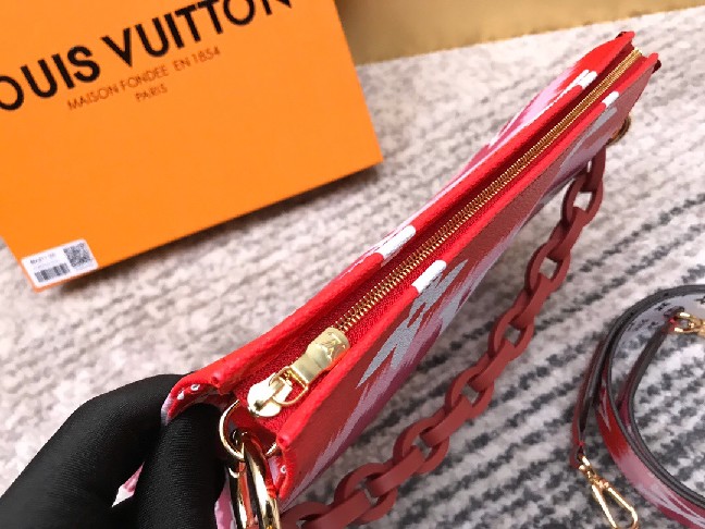 Louis Vuitton LV ESCALE POCHE TOILETTE 26 M69138 Red